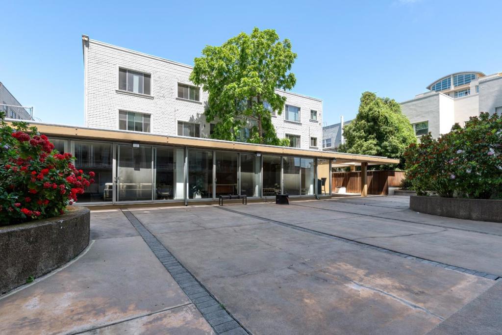8597C5E5 C41F 4880 807B 6Eae722B8Faf 1555 Lakeside Drive #184, Oakland, Ca 94612 &Lt;Span Style='BackgroundColor:transparent;Padding:0Px;'&Gt; &Lt;Small&Gt; &Lt;I&Gt; &Lt;/I&Gt; &Lt;/Small&Gt;&Lt;/Span&Gt;
