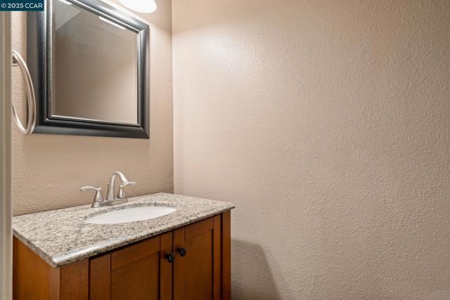 220 Apollo, Hercules CA: https://media.crmls.org/mediaz/8597d266-6caf-409b-bcf8-64485f52d02e.jpg