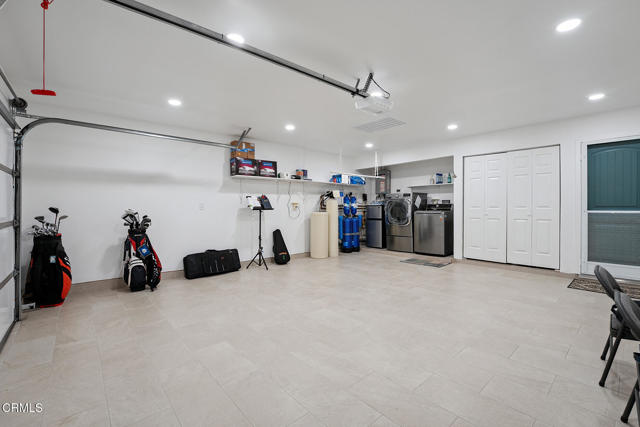 10325 Darling Road, Ventura CA: https://media.crmls.org/mediaz/8597ddcc-d43a-459e-a66b-e67e94c2beda.jpg