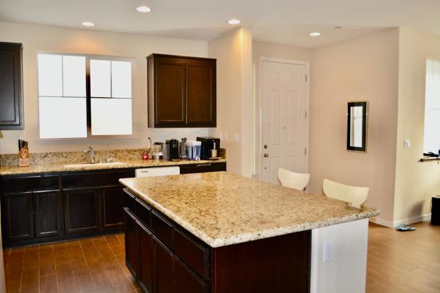 2284 Wiltshire Court, Fairfield CA: https://media.crmls.org/mediaz/85980dab-460d-43cf-8405-92982c195c89.jpg