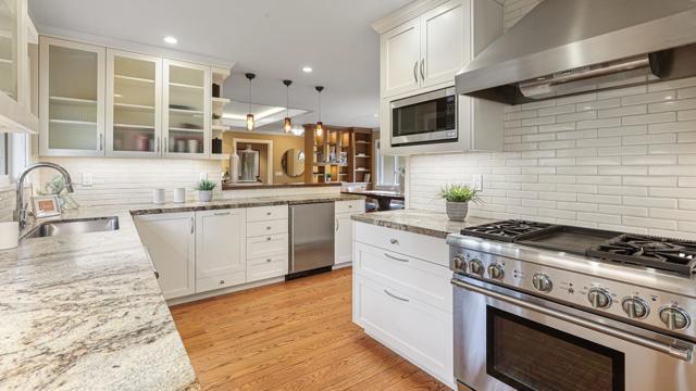 161 E Floresta Way, Portola Valley CA: https://media.crmls.org/mediaz/8598c4c6-3a78-4c6b-a277-ba4e4fe481f7.jpg