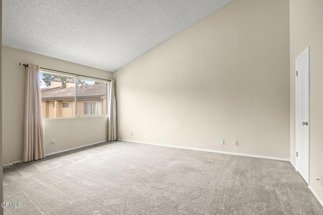 691 County Square Drive, Ventura CA: https://media.crmls.org/mediaz/8599508f-e3a2-4cfb-98f6-b1418790feaa.jpg