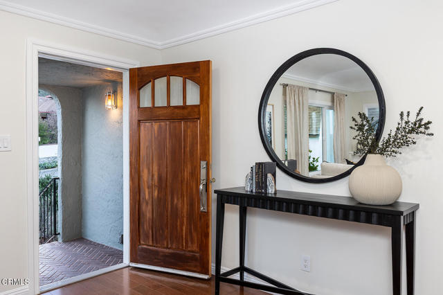 Detail Gallery Image 4 of 28 For 3227 Terzilla Pl, Los Angeles,  CA 90065 - 2 Beds | 1 Baths