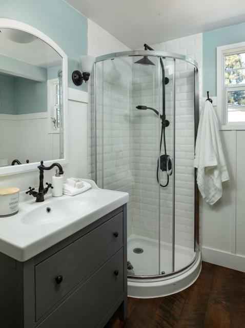 114 University Drive, Menlo Park CA: https://media.crmls.org/mediaz/859a9fbb-866b-4fd7-935b-6744d47b105a.jpg