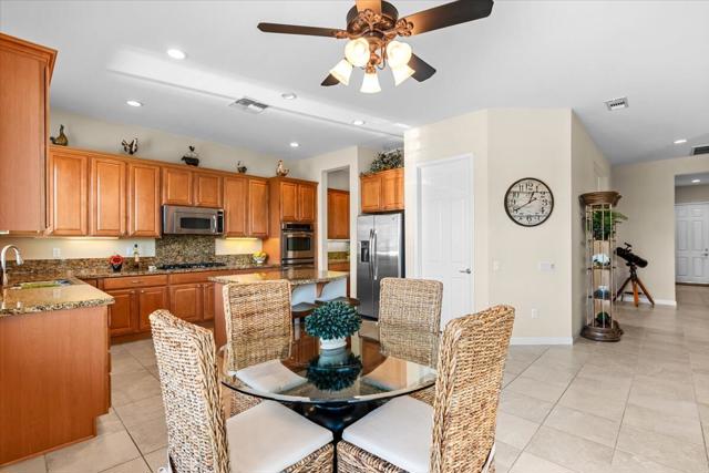 40426 Calle Estela, Indio CA: https://media.crmls.org/mediaz/859bd77c-b83f-49af-bd64-6c014ef37b75.jpg
