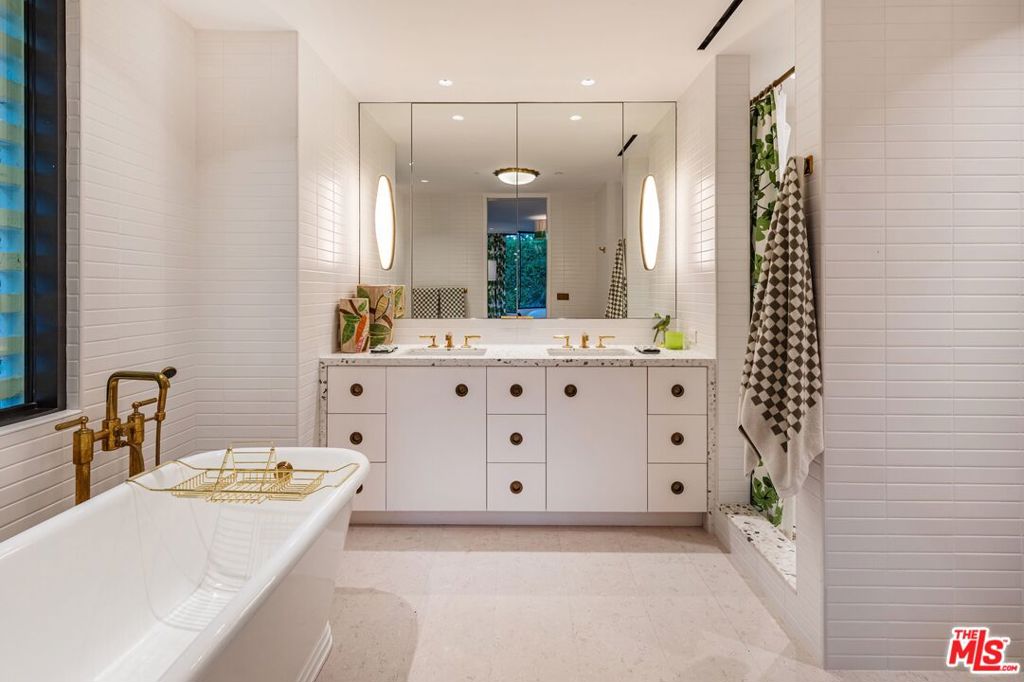 MLS #26847875 image #54