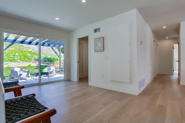 12701 Mcferon Rd, Poway CA: https://media.crmls.org/mediaz/859c67cb-8937-43a3-948a-751adb826acc.jpg