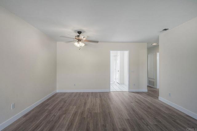 Detail Gallery Image 12 of 28 For 1014 Plover Way, Oceanside,  CA 92057 - 2 Beds | 2 Baths