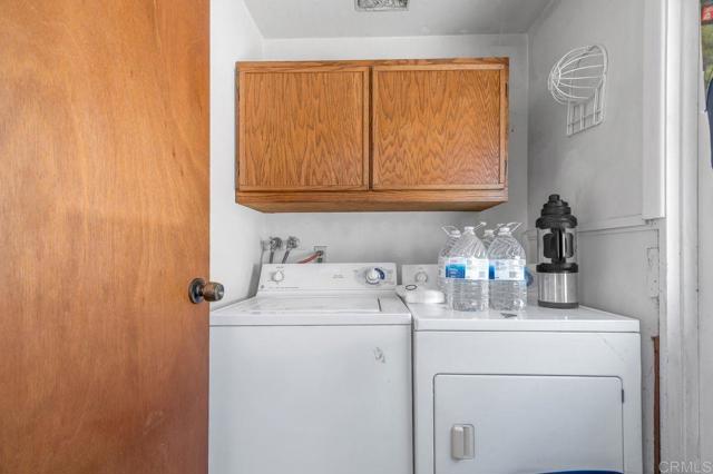 13442 Mountainside Drive, Poway CA: https://media.crmls.org/mediaz/859d1b2c-0143-4aae-8af3-c483c1b0053f.jpg