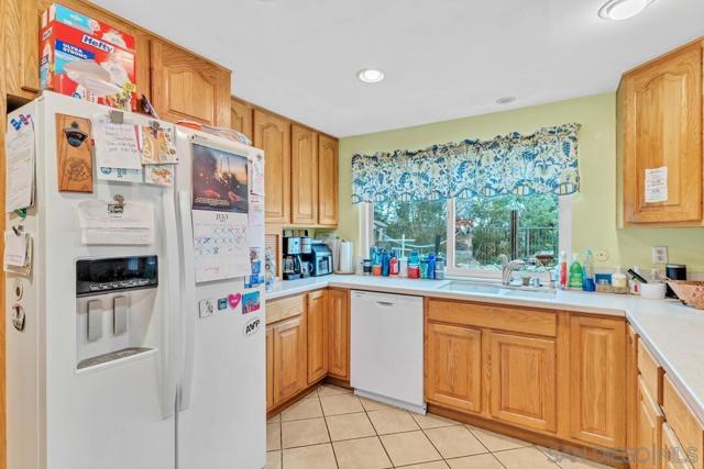 10315 Moselle St., San Diego CA: https://media.crmls.org/mediaz/859d4a3a-88b0-4232-afc1-c7ca7fd211d0.jpg