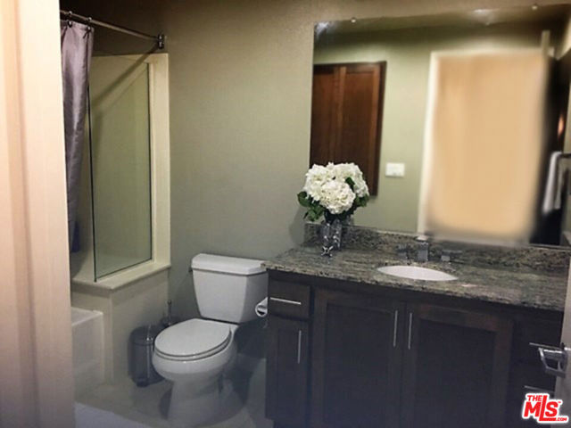 21301 ERWIN Street, Woodland Hills CA: https://media.crmls.org/mediaz/859db9a4-bb07-480e-b674-00321a8cea7e.jpg