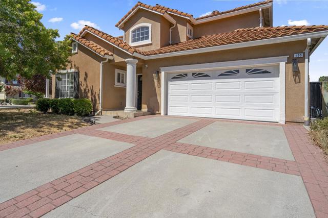 165 Christine Lynn Drive, Morgan Hill CA: https://media.crmls.org/mediaz/859f5cd8-dbc4-4af9-91c6-b88d2b60d092.jpg
