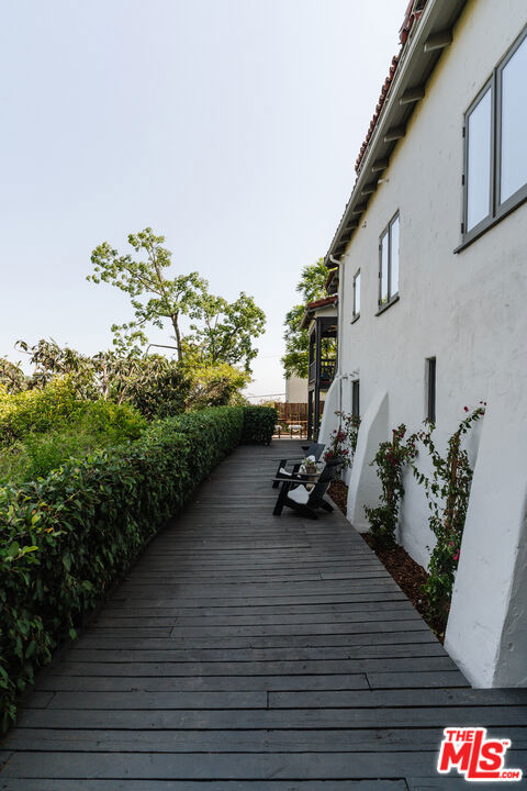 3744 Clayton Avenue, Los Angeles CA: https://media.crmls.org/mediaz/85a0d86f-34c9-4abf-82f1-1d53f77c9798.jpg