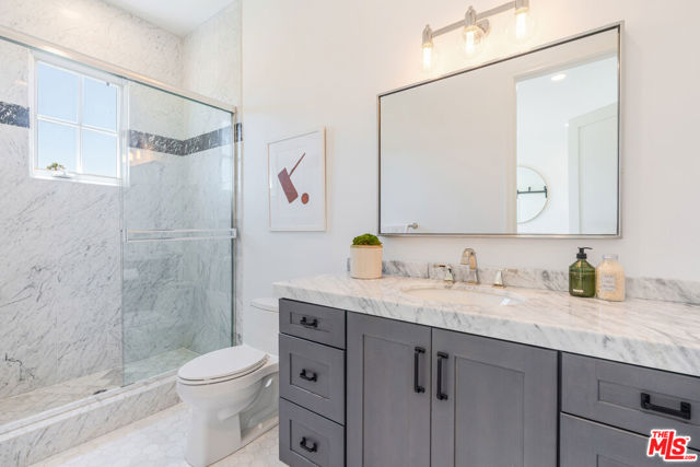 11797 CHAPARAL Street, Los Angeles CA: https://media.crmls.org/mediaz/85a119e4-3e79-46a3-8004-2031a865b826.jpg