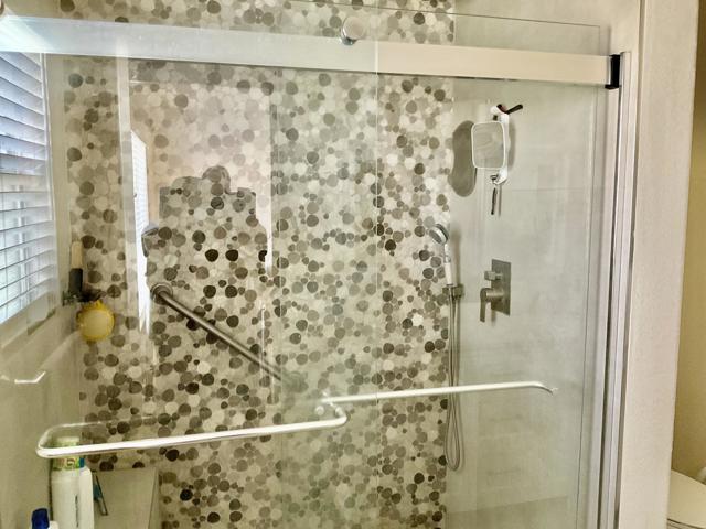 Image 8 of 15 For 69572 Ridgeway Avenue
