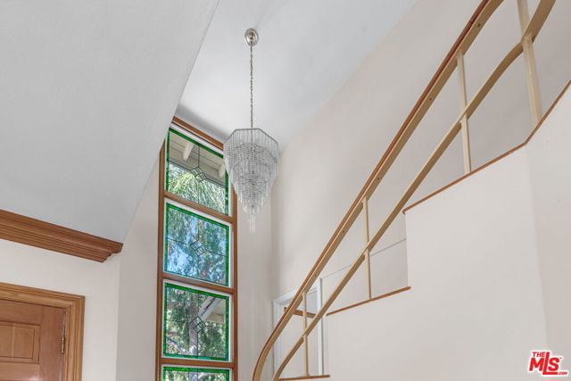 3200 Oakley Drive, Los Angeles CA: https://media.crmls.org/mediaz/85a1ef28-2e6c-40ca-9a3c-3ef6d641ff5e.jpg