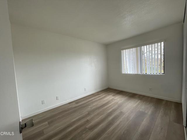 553 W Pleasant Valley Road, Oxnard CA: https://media.crmls.org/mediaz/85a23eec-4f99-4b00-b723-4223d1dc697e.jpg