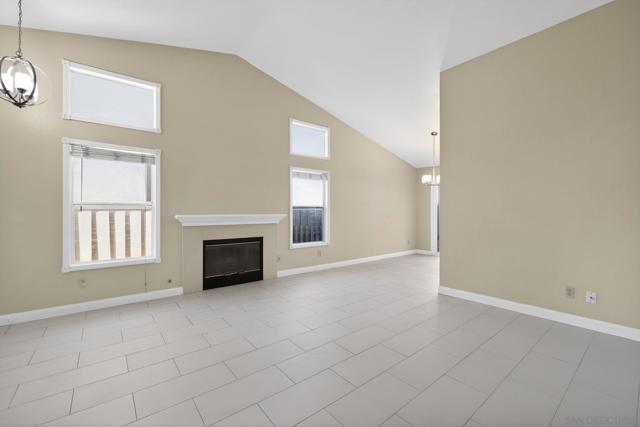 31850 Via Barraza, Temecula CA: https://media.crmls.org/mediaz/85a259d4-fadb-42f8-85fa-340cd98ec255.jpg