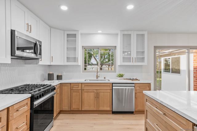 5161 Dorman Dr, San Diego CA: https://media.crmls.org/mediaz/85a25e86-bfd3-4be0-be4a-e1e8508a349e.jpg