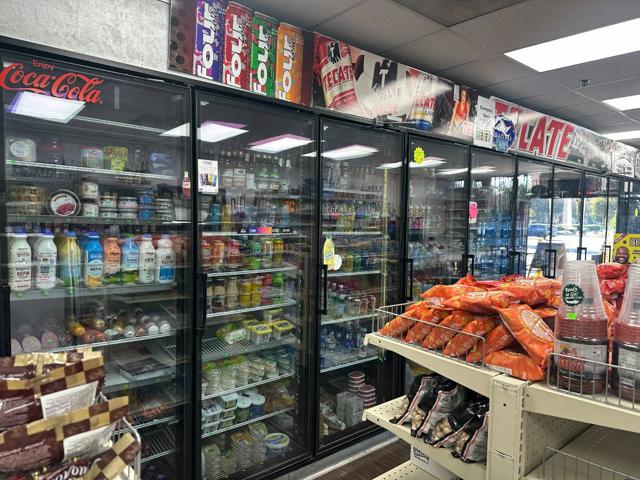 5882 5882 Mowry School Road, Newark CA: https://media.crmls.org/mediaz/85a2c89b-803e-4d33-8ac3-e80848ae8097.jpg