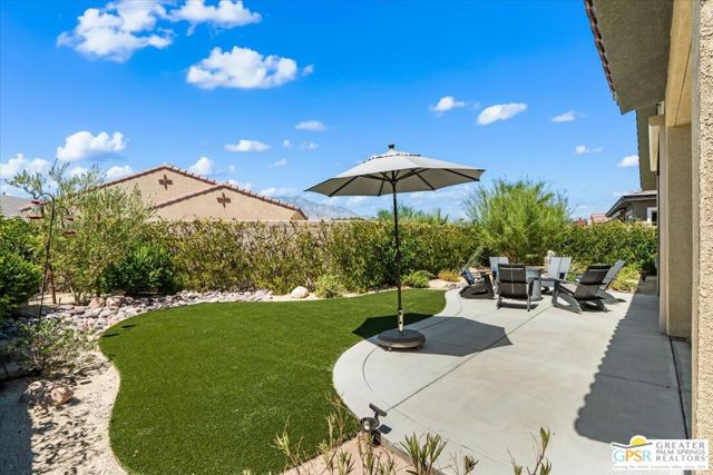 17 Cork Tree, Rancho Mirage CA: https://media.crmls.org/mediaz/85a356b1-e742-42fc-86ca-27f103ec13ed.jpg
