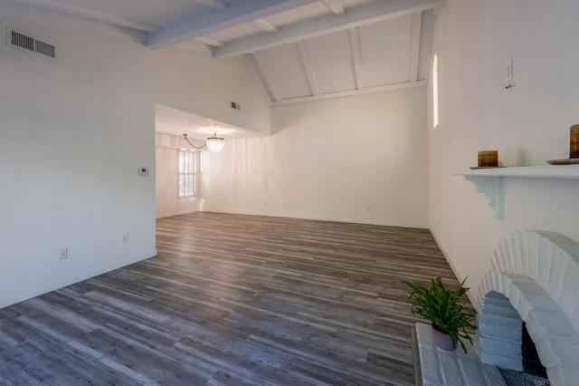 12780 Avenida La Valencia, San Diego CA: https://media.crmls.org/mediaz/85a3873f-497d-4f7a-a63e-5341dee6d950.jpg