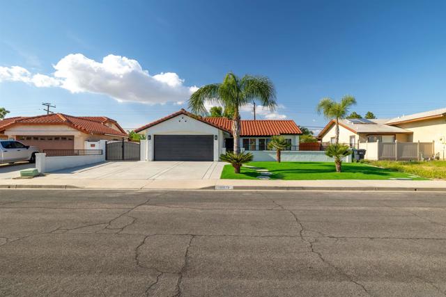 26872 Pinckney Way, Menifee CA: https://media.crmls.org/mediaz/85a3d630-4106-4924-aa87-d3c9f57c4fcf.jpg