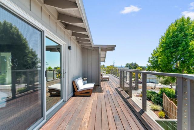 1975 Seascape Boulevard, Aptos CA: https://media.crmls.org/mediaz/85a4afcd-823d-415c-8e36-aa3d7401e2ee.jpg