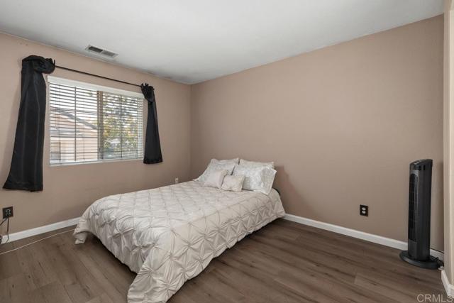 1468 Levant Lane, Chula Vista CA: https://media.crmls.org/mediaz/85a51d10-37da-4d00-8d44-86b5f4dc6549.jpg