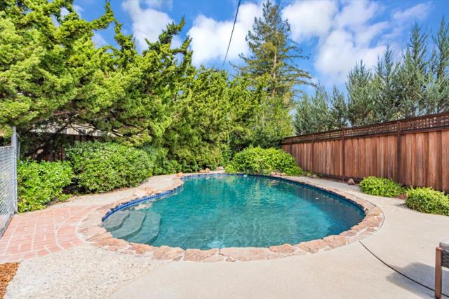 3574 Wellesley Court, Mountain View CA: https://media.crmls.org/mediaz/85a526b6-09bf-465d-aff8-0228ea1e024c.jpg