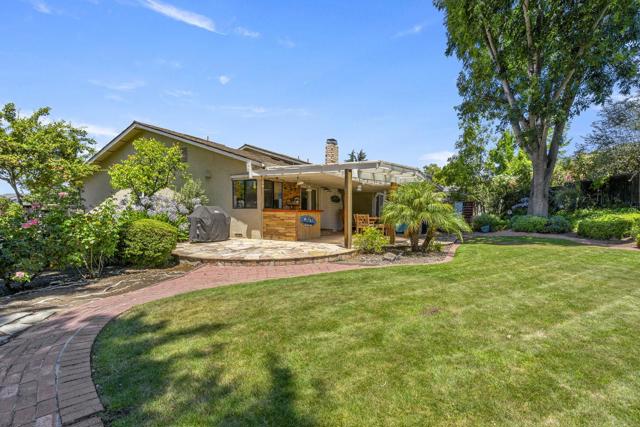 5387 King Estates Court, San Jose CA: https://media.crmls.org/mediaz/85a532ff-e49b-4543-8642-18fc03084b2a.jpg