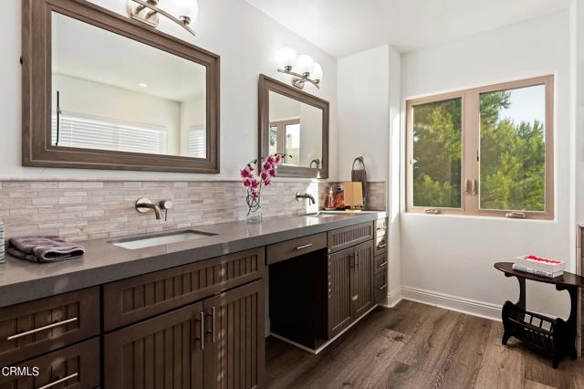 5306 Sandpiper Way, Oxnard CA: https://media.crmls.org/mediaz/85a5a09b-cb4e-4370-8c61-0ee93b3ea73f.jpg