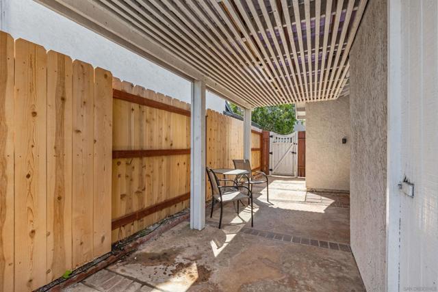 9530 Whellock Way, San Diego CA: https://media.crmls.org/mediaz/85a6028d-60d2-4ac2-b767-d8f2fa5ddf67.jpg