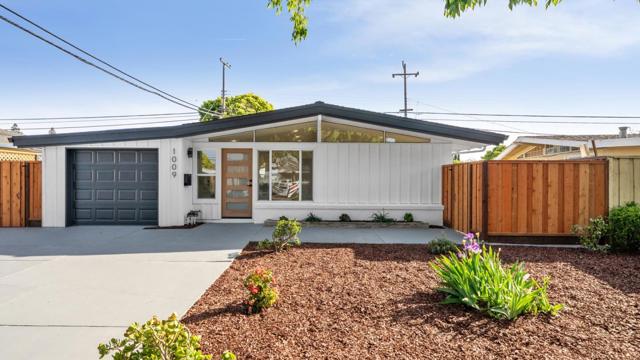 1009 Candlewood Avenue, Sunnyvale CA: https://media.crmls.org/mediaz/85a654a5-a978-4c5e-a339-9e9aacbd6372.jpg