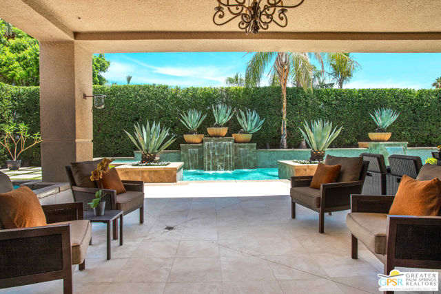 39700 Keenan Drive, Rancho Mirage CA: https://media.crmls.org/mediaz/85a717ad-29d3-4287-8f2b-0509e5153e5c.jpg