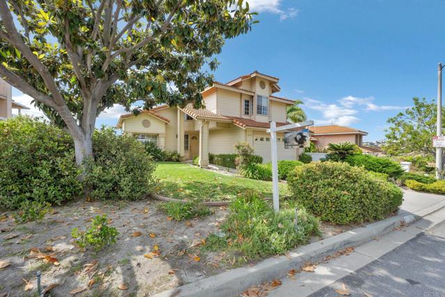 Detail Gallery Image 1 of 1 For 2331 Birdie Street, Oceanside,  CA 92056 - 4 Beds | 2/1 Baths