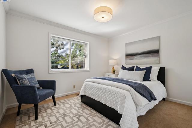 290 Bolla Ave, Alamo CA: https://media.crmls.org/mediaz/85a744d4-28f4-42b2-9201-233acb693148.jpg