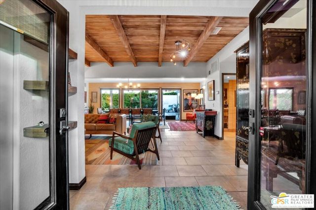 45864 Shadow Mountain Drive, Palm Desert CA: https://media.crmls.org/mediaz/85a818cd-df4a-4e85-aa3f-de12d4860471.jpg