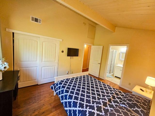 19418 Ferretti Road, Groveland CA: https://media.crmls.org/mediaz/85a8a25b-8477-4d41-80d2-184fd398819f.jpg