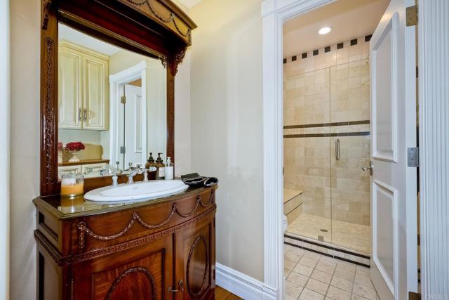 31350 Lake Vista Circle, Bonsall, California 92003, 4 Bedrooms Bedrooms, ,4 BathroomsBathrooms,Residential,For Sale,31350 Lake Vista Circle,CRNDP2409644