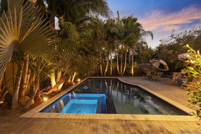 Image 54 of 75 For 418 Parkwood Ln