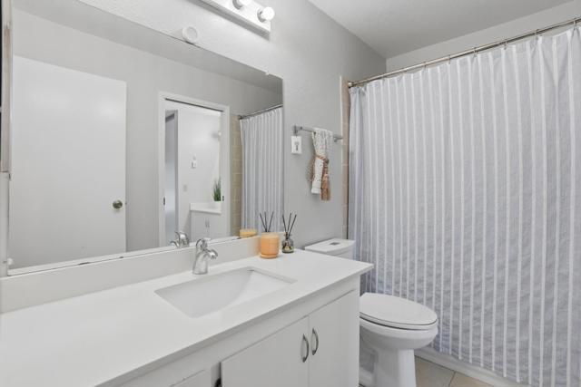 205 Del Valle Cir, El Sobrante CA: https://media.crmls.org/mediaz/85aa9052-91ab-46d9-95a9-0bf172abd8ec.jpg