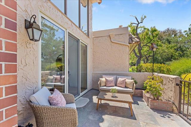 115 El Pinar, Los Gatos CA: https://media.crmls.org/mediaz/85aab12a-4679-44c8-b525-a580bf412f24.jpg