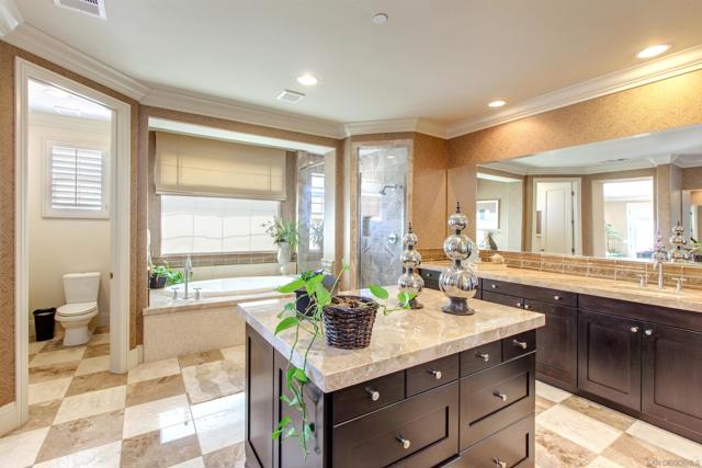 671 Via Maggiore, Chula Vista CA: https://media.crmls.org/mediaz/85ab0a7b-b346-4531-9e45-687649bee96d.jpg