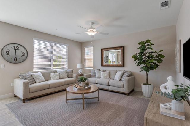 1143 Coyote Peak Way, Hollister CA: https://media.crmls.org/mediaz/85ac2ee3-5f70-4830-bb1b-fda8163d8fe8.jpg