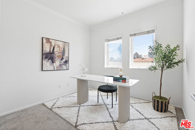 906 S Serrano Avenue, Los Angeles CA: https://media.crmls.org/mediaz/85ac4dfe-c341-4843-af82-bd8e26371a75.jpg