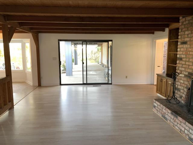 9109 Huntley Road, Fallbrook CA: https://media.crmls.org/mediaz/85ad7562-c3a0-49d9-8470-eb97bbef39ef.jpg