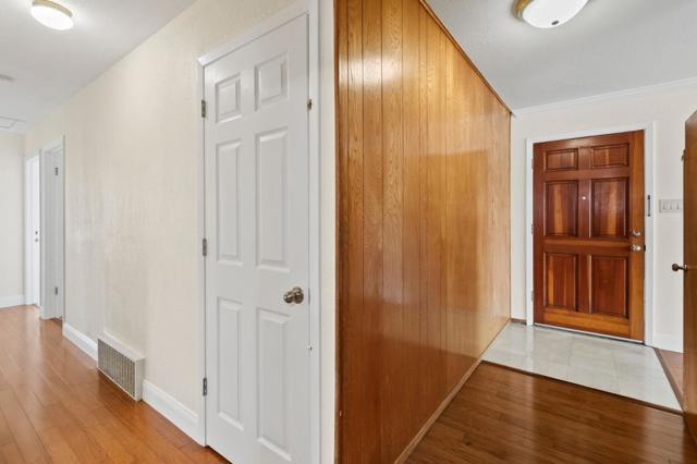 263 San Fernando Way, Daly City CA: https://media.crmls.org/mediaz/85adb62e-97ce-4b85-b0e2-979c99b9c4db.jpg