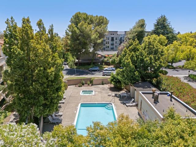 440 Cesano Court, Palo Alto CA: https://media.crmls.org/mediaz/85ae0cb8-a4ce-421b-ba5f-88595c99244d.jpg