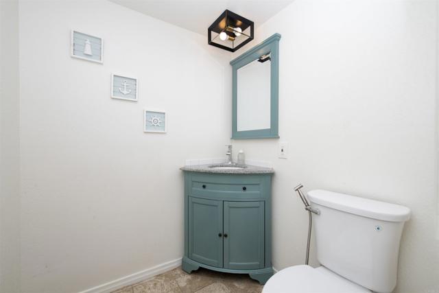 Detail Gallery Image 11 of 19 For 2925 via Libertad, Carlsbad,  CA 92010 - 3 Beds | 2/1 Baths